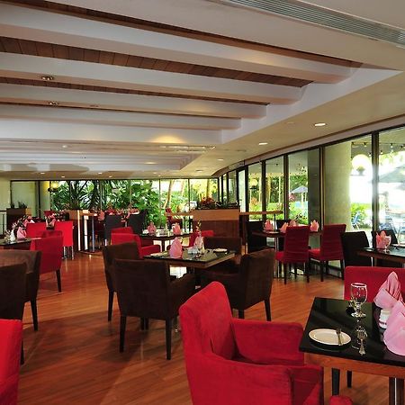 Parkcity Everly Hotel Мири Екстериор снимка