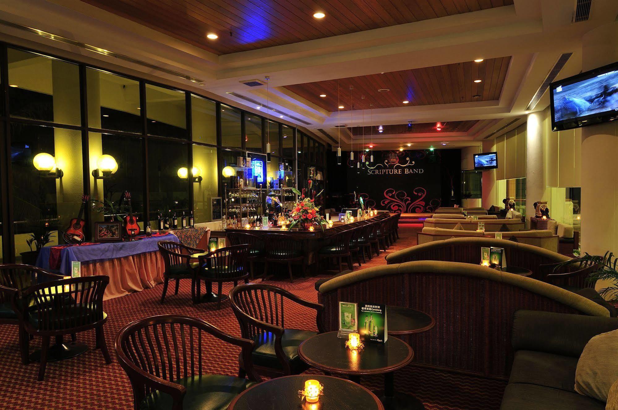 Parkcity Everly Hotel Мири Екстериор снимка